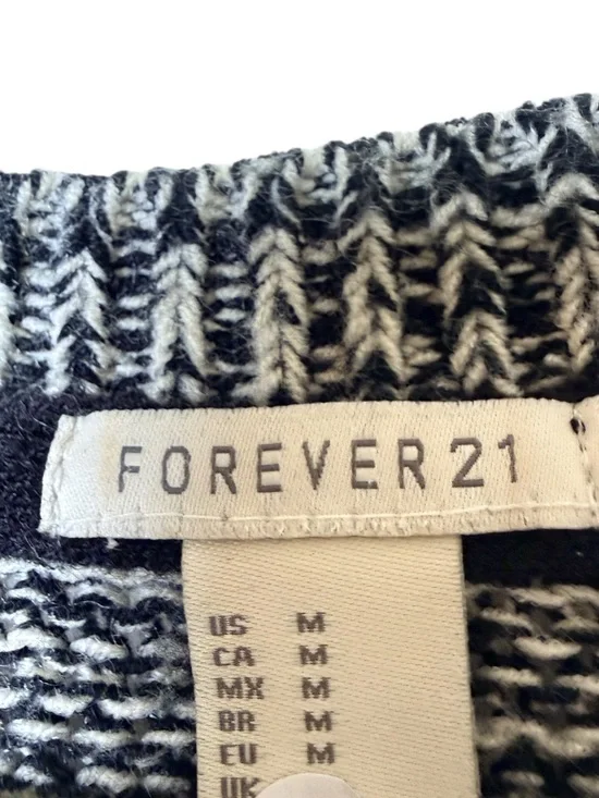Medium Forever 21 Black & White Marled Cable Crew Sweater - Picture 2 of 7